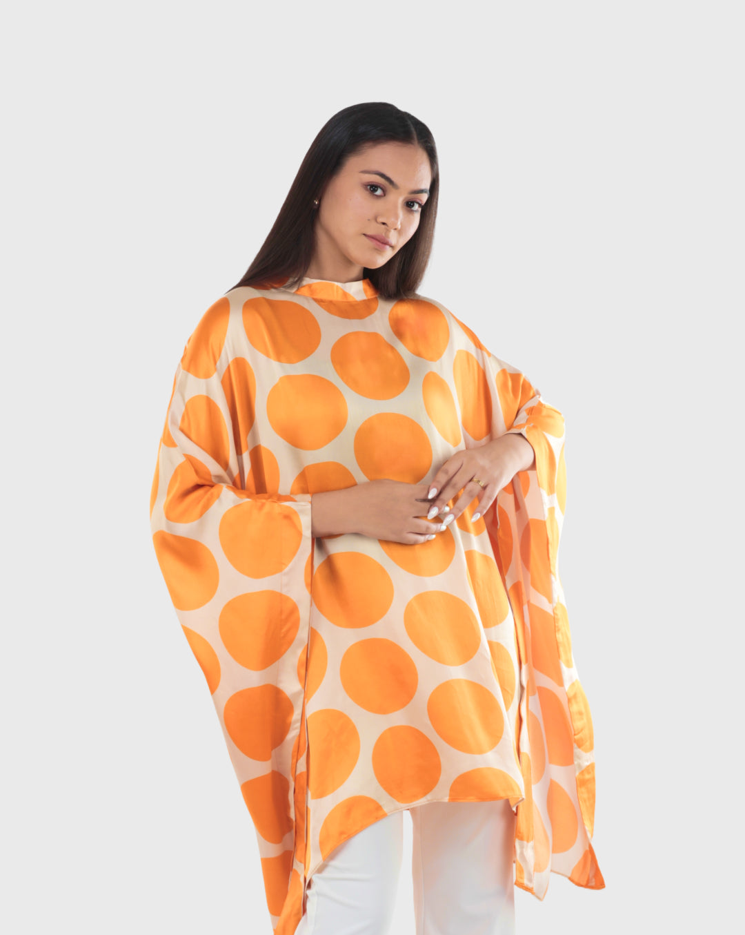 Trendy long tops with prints for women